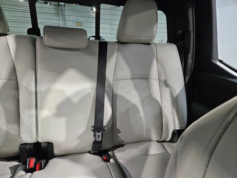 Certified 2025 Toyota Tacoma Limited AWD/4WD image 14