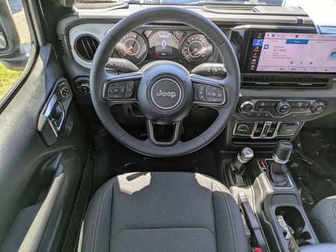 New 2025 Jeep Gladiator Sport image 14