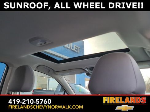 Used 2025 Subaru Outback Premium w/ Popular Package #1A image 16