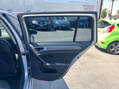 Used 2017 Volkswagen Golf Alltrack SEL image 36