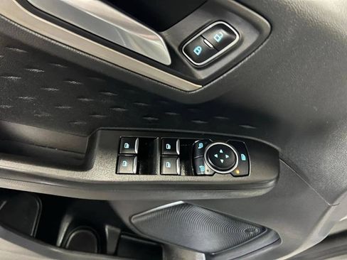 Used 2020 Ford Escape SE FWD image 14