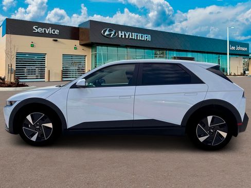New 2026 Hyundai Ioniq 5 SEL AWD/4WD image 3