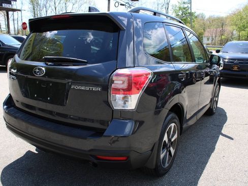 Used 2018 Subaru Forester 2.5i Premium w/ Protection Package #1 AWD/4WD image 8