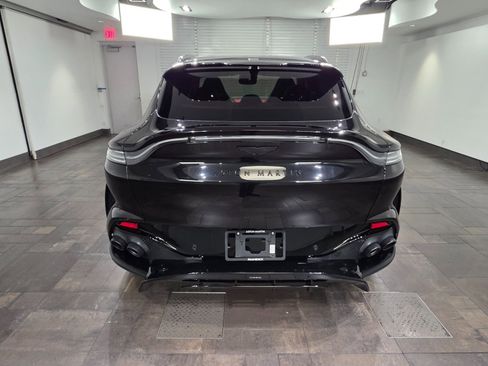 Used 2025 Aston Martin DBX 707 image 22