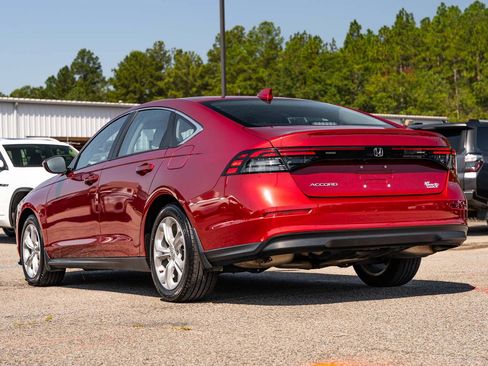 Used 2025 Honda Accord LX image 5