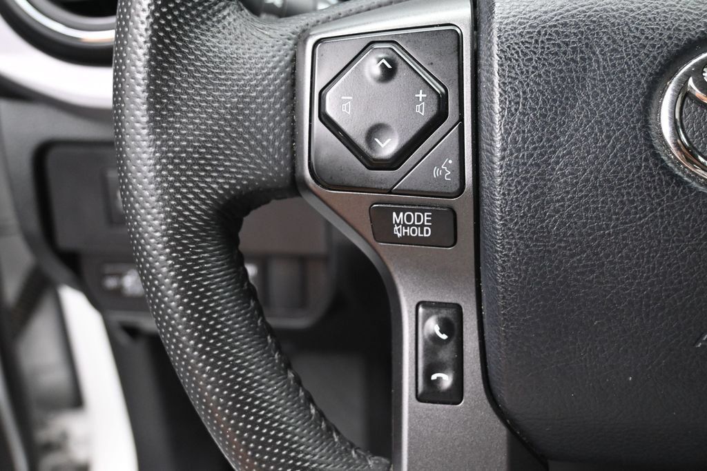 Used 2023 Toyota Tacoma TRD Sport w/ TRD Premium Sport Package AWD/4WD image 18