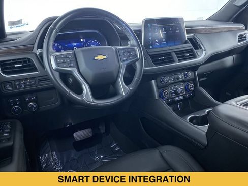 Certified 2022 Chevrolet Suburban LT w/ Luxury Package AWD/4WD image 2
