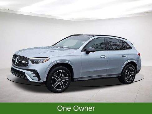 Used 2024 Mercedes-Benz GLC 300 4MATIC w/ AMG Line image 3