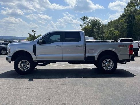 Used 2024 Ford F250 XL w/ STX Appearance Package AWD/4WD image 7