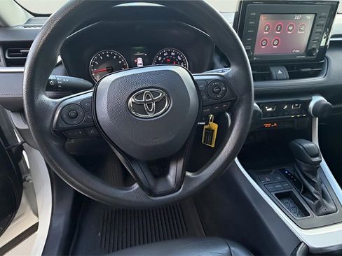 Used 2021 Toyota RAV4 LE image 53