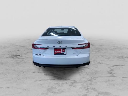 Certified 2025 Toyota Camry SE image 8