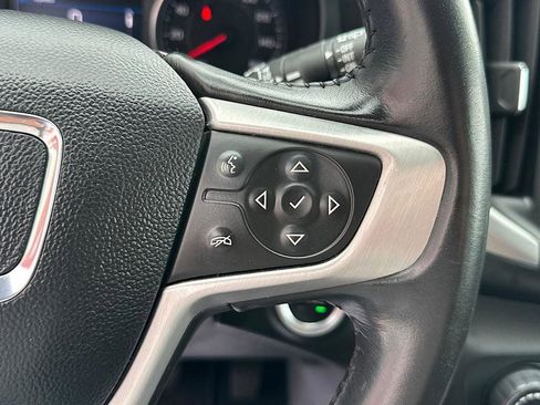 Used 2020 GMC Terrain SLE FWD image 22