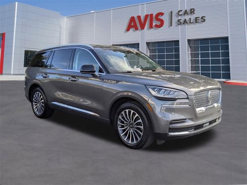 Used 2023 Lincoln Aviator Reserve image 3
