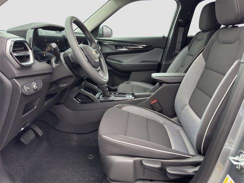 New 2026 Chevrolet TrailBlazer LT w/ Driver Confidence Package image 9