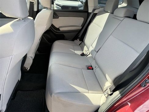 Used 2016 Subaru Forester 2.5i Premium image 28