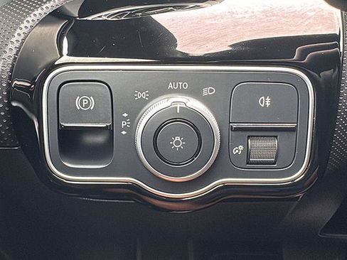 Used 2025 Mercedes-Benz CLA 250 4MATIC image 26