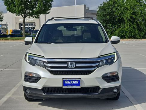 Used 2016 Honda Pilot Touring image 9