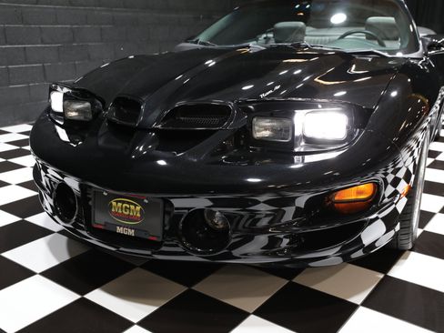 Used 1999 Pontiac Firebird Trans Am RWD image 17