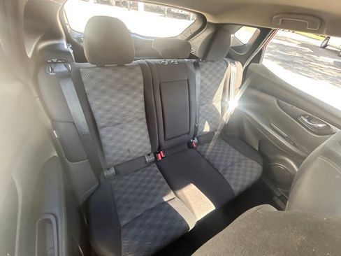 Used 2022 Nissan Rogue Sport SV image 27