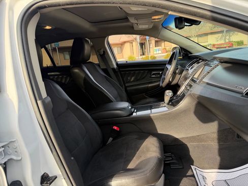 Used 2010 Ford Taurus SHO image 16