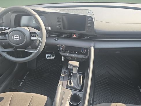 New 2026 Hyundai Elantra Sport FWD image 11