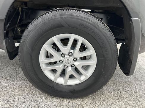 Used 2017 Nissan Frontier SV RWD image 13