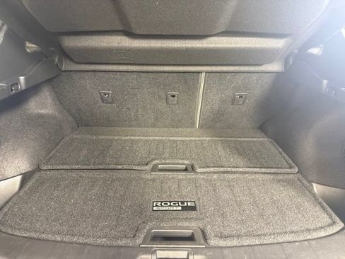 Used 2018 Nissan Rogue Sport SV AWD/4WD image 28