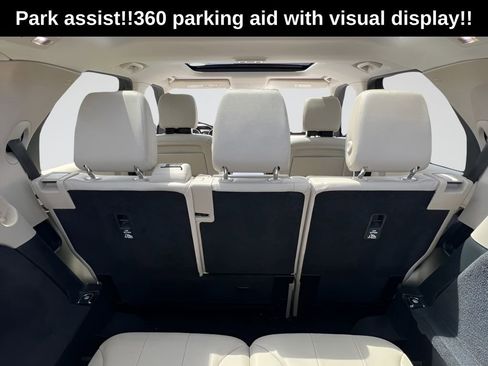 Used 2018 Land Rover Discovery SE AWD/4WD image 24