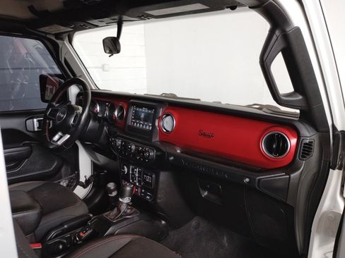 Used 2020 Jeep Wrangler Unlimited Rubicon w/ Safety Group AWD/4WD image 11
