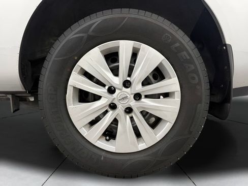 Used 2014 Nissan Rogue S w/ Convenience Package FWD image 29