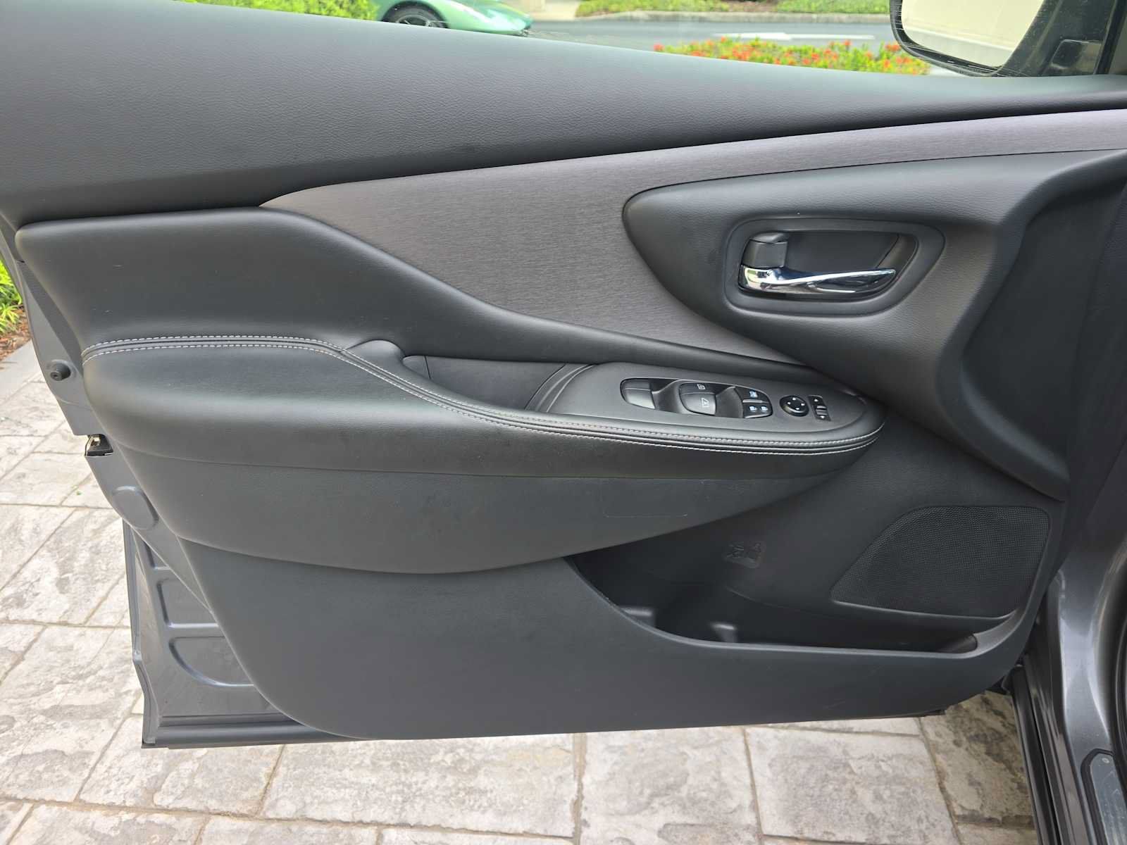 Used 2022 Nissan Murano S AWD/4WD image 15