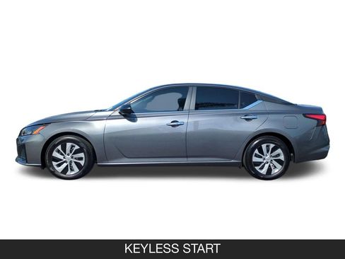 Certified 2025 Nissan Altima 2.5 S FWD image 5