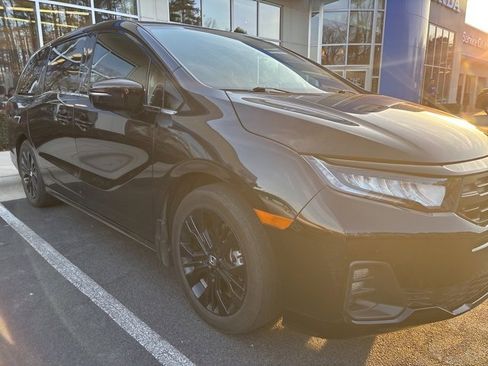 Certified 2025 Honda Odyssey Sport-L image 16