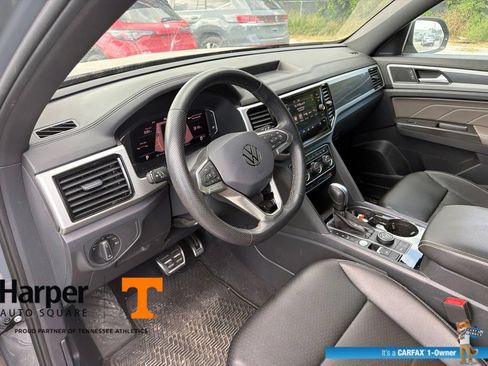 Used 2023 Volkswagen Atlas Cross Sport SEL R-Line AWD/4WD image 14