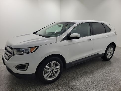 Used 2018 Ford Edge SEL w/ Equipment Group 201A FWD image 2