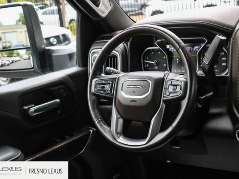 Used 2020 GMC Sierra 2500 Denali w/ Denali Ultimate Package AWD/4WD image 18