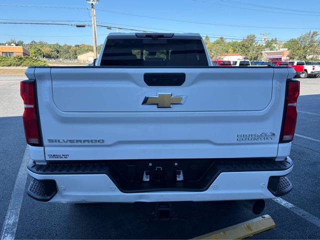Used 2024 Chevrolet Silverado 3500 High Country w/ High Country Premium Package AWD/4WD image 5