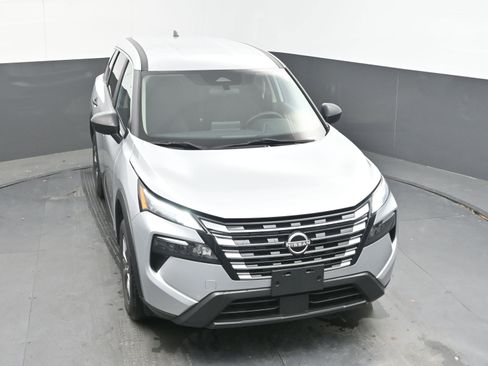 Certified 2024 Nissan Rogue S AWD/4WD image 29