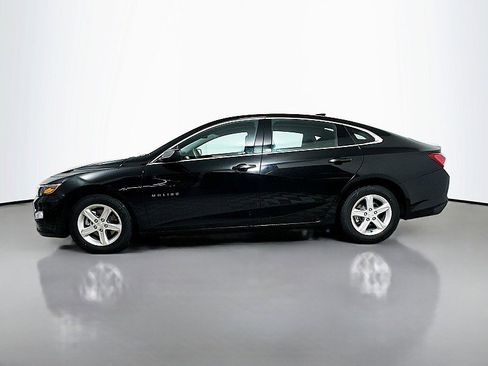 Used 2022 Chevrolet Malibu LT FWD image 4