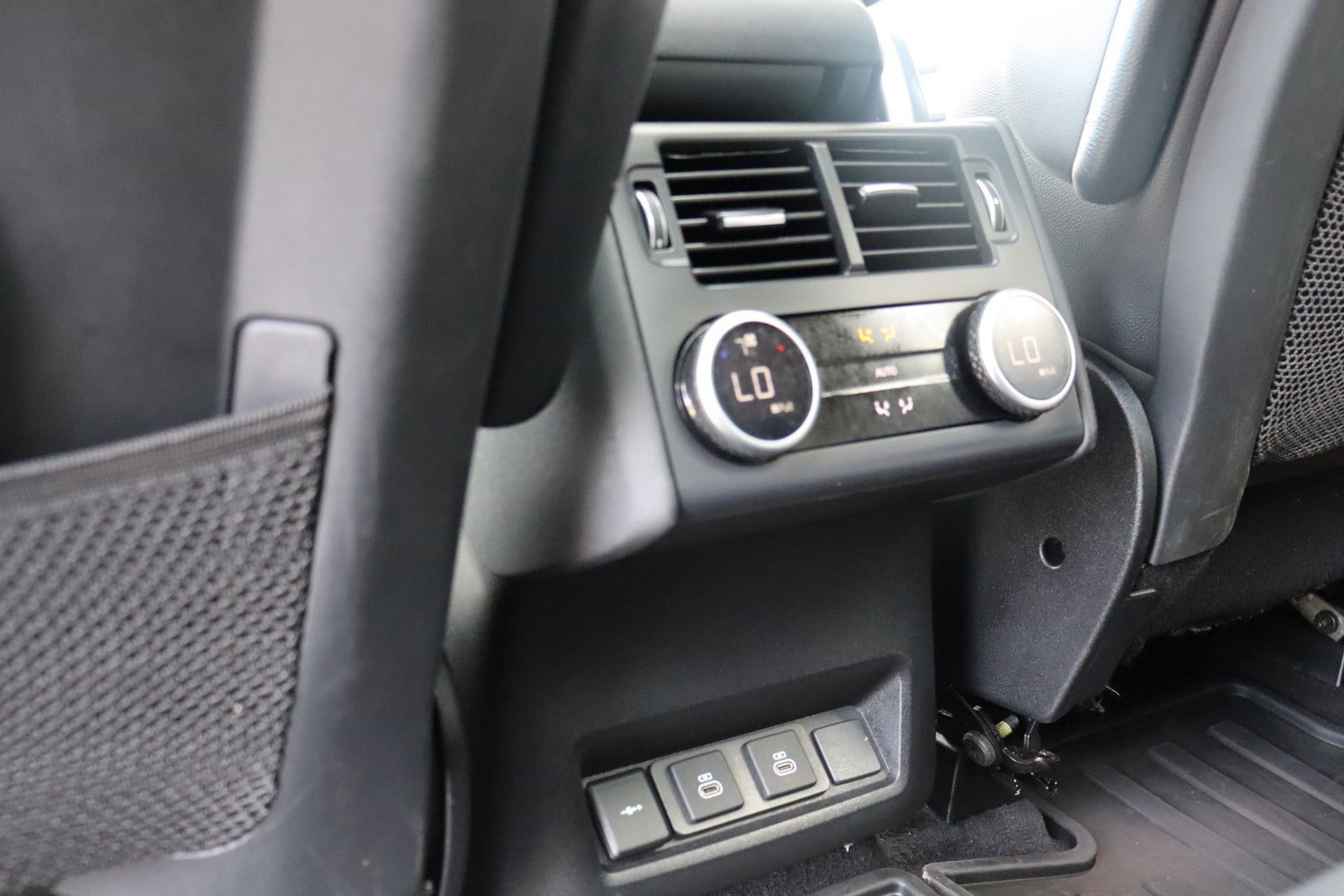 Used 2023 Land Rover Discovery S R-Dynamic AWD/4WD image 39