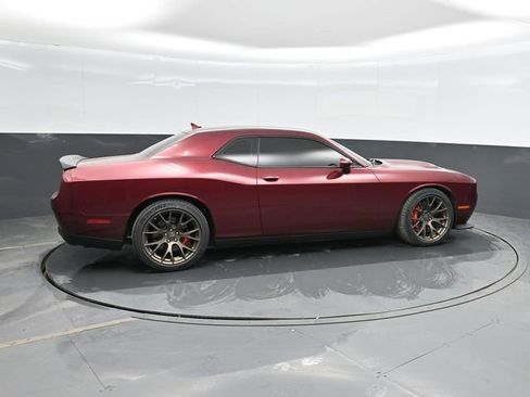 Used 2017 Dodge Challenger SRT Hellcat image 4