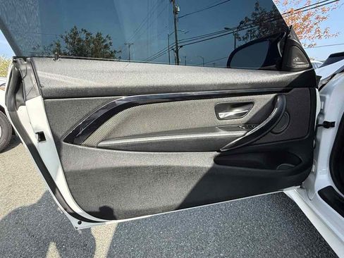 Used 2016 BMW M4 Coupe image 23