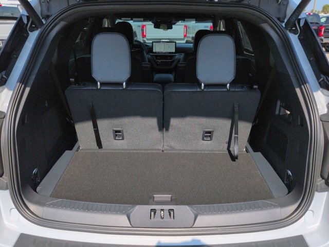 New 2026 Ford Explorer ST-Line w/ ST-Line Street Pack RWD image 13