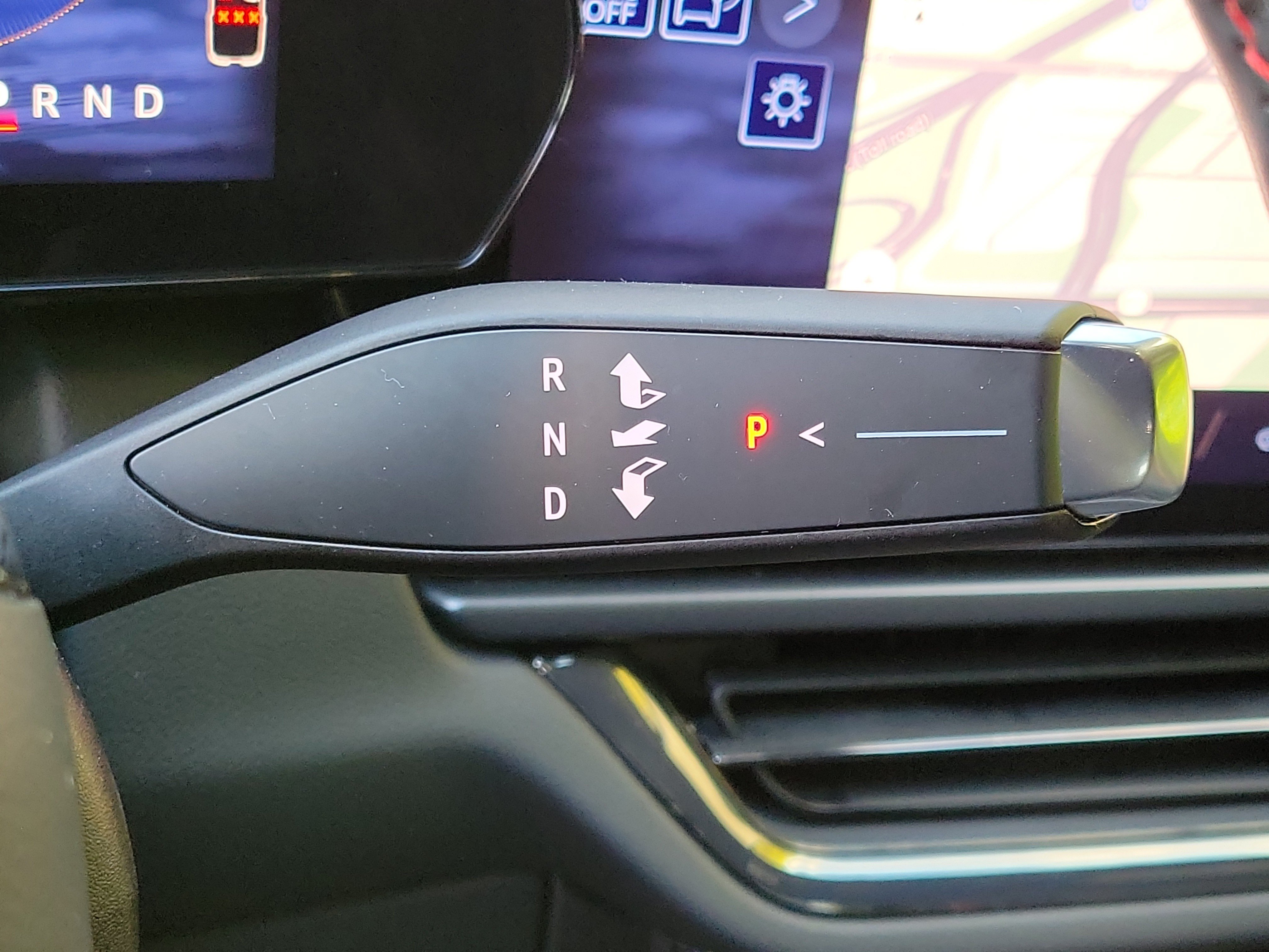 Used 2024 Chevrolet Equinox EV RS FWD image 33