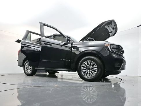 New 2026 Ford Expedition Platinum image 37