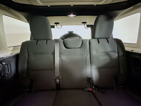 Used 2020 Jeep Wrangler Unlimited Sport S image 29