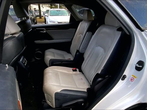 Used 2019 Lexus RX 350L w/ Premium Package image 20