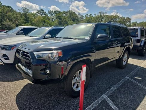 Used 2024 Toyota 4Runner SR5 RWD image 4