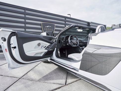 Used 2021 Audi R8 V10 performance image 33