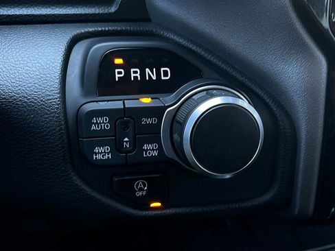 Used 2025 RAM 1500 Big Horn AWD/4WD image 19
